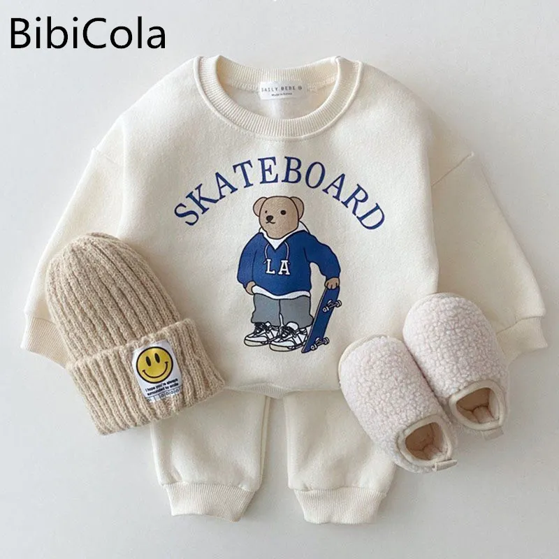 

Fashion Baby Boys Girls Spring Autumn Clothes Sets Infant Clothing Set Kids Cute Cartoon Bear Sweatshirt Pants 2Pcs Outfits