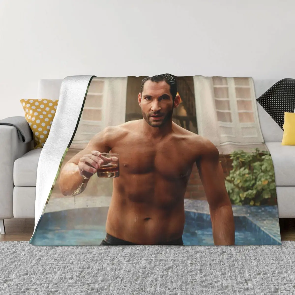 

Tom Ellis Blankets Flannel Autumn/Winter Actor Art Portable Super Soft Throw Blanket for Home Office Bedding Throws