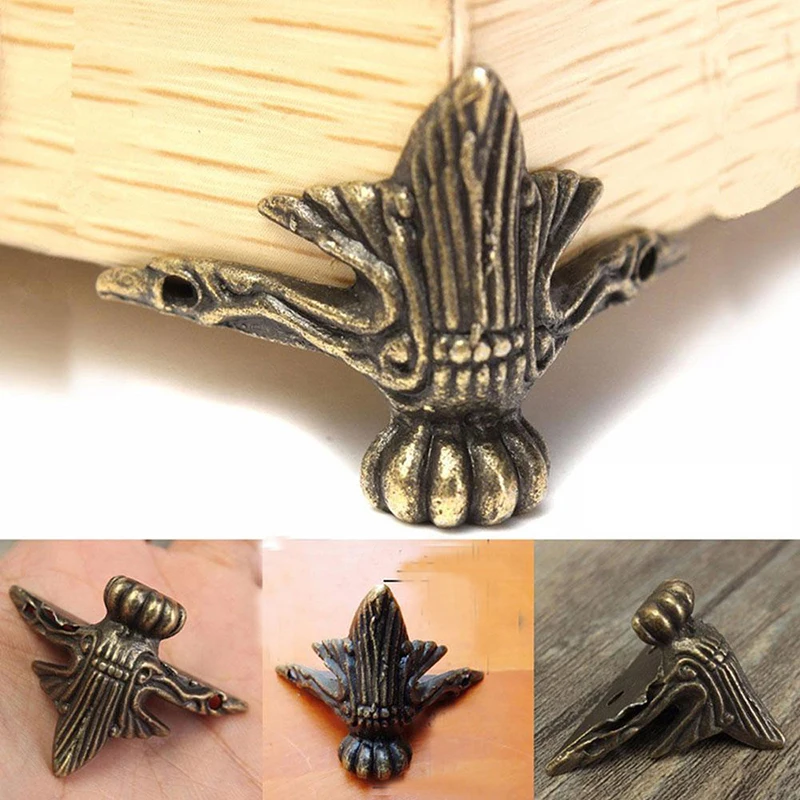 

Home decoration Antique Wood Box Feet Leg Corner Protector Triangle Rattan Carved Decorative Bracket For Furniture Hardware