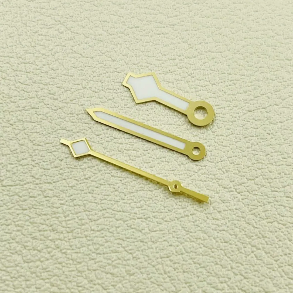 New NH35 snowflake watch needle diving watch NH36 mechanical movement modified blue and green luminous