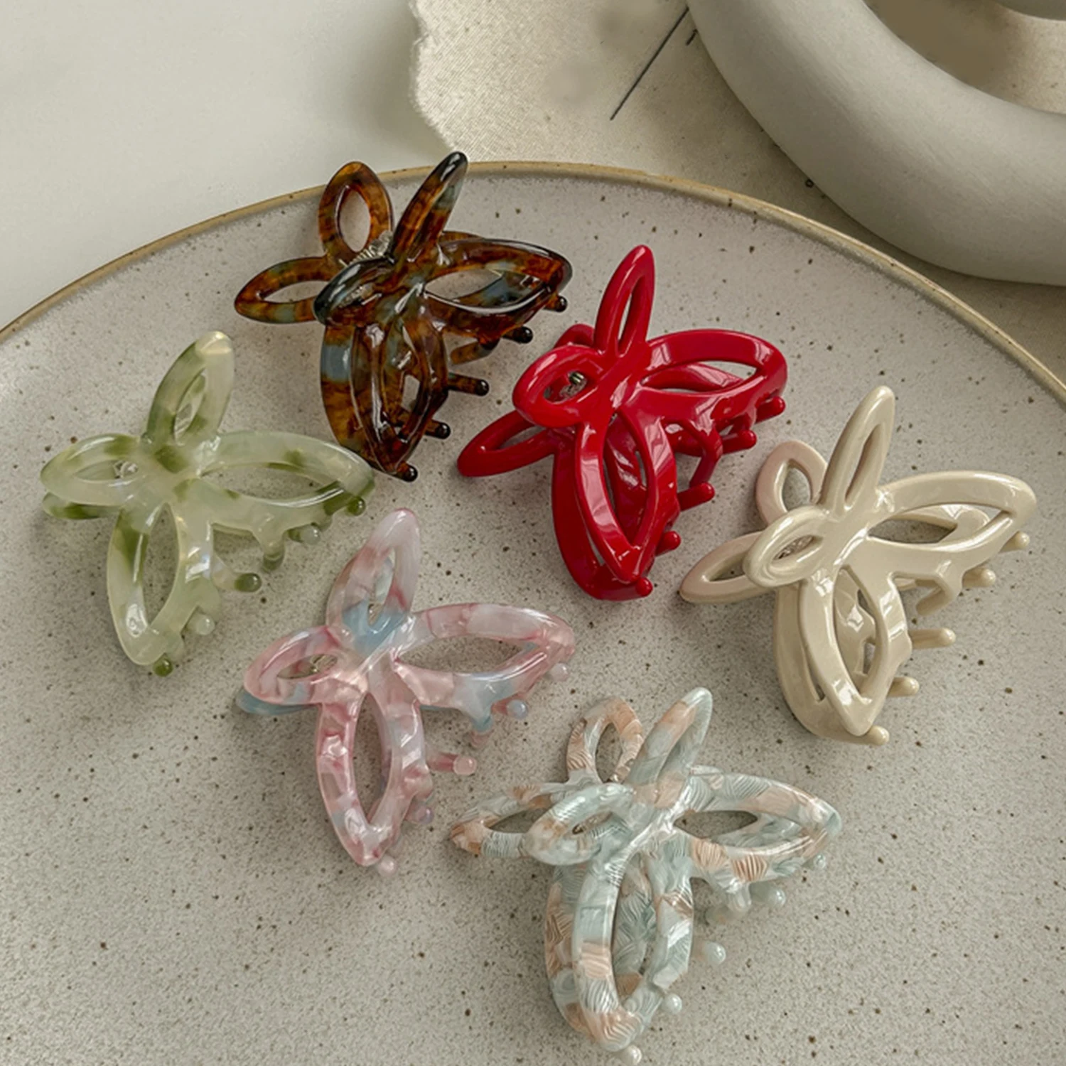 

Acetate Butterfly Hair Claw Sweet Women Girls Hairpin Hair Clip Hollow Claw Clip Crab Tie-Dye Colored Hair Accessories Gifts