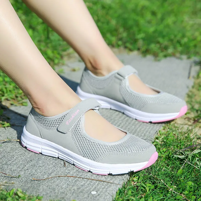 Women's shoes Spring and summer new style old people's shoes Light casual shoes Comfortable walking mother's shoes 35-42