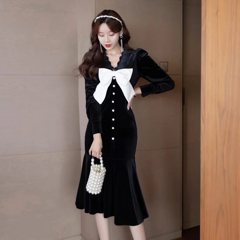 

New Women's Clothing 2022 Spring Elegant long sleeved bow velvet long black dress Evening dress