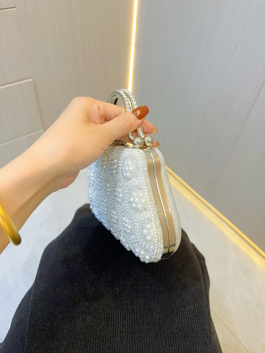 Белая Сумка-тоут с бисером для женщин элегантный клатч кошелек черная сумочка