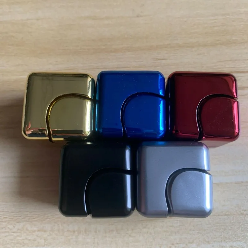 Colorful finger gyroscope aluminum alloy magic cube fingertip gyroscope fingertip decompression toy, play with your fingertips enlarge