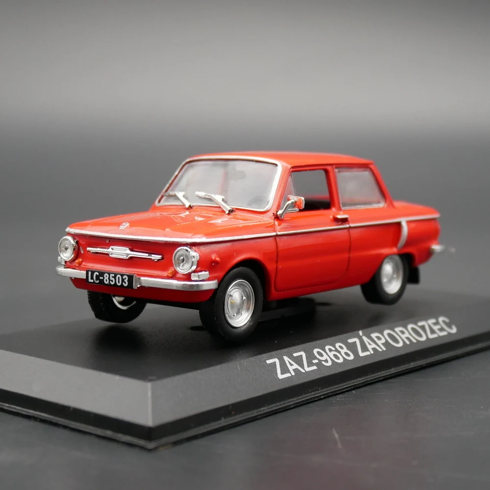 

Ixo 1:43 Ist Mercedes-Benz W115 Diecas, модель автомобиля, металлическая Игрушечная машина