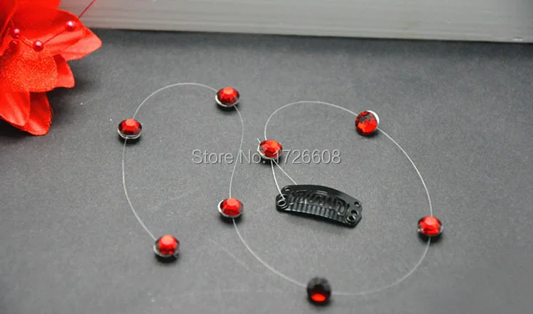 

Заколка для волос с кристаллами