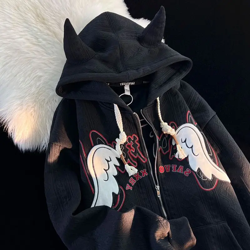 

American men's and women's autumn/winter design feeling restoring ancient ways is small demon coat plus velvet small couples