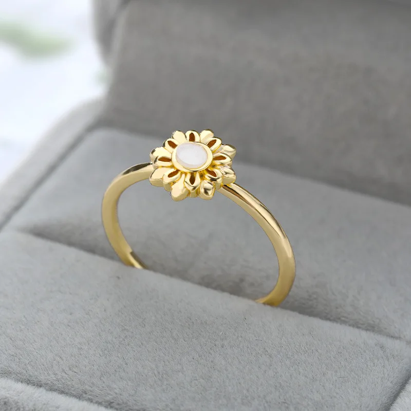 

Cross-border simple flower ring female ring finger closed ring opal inlaid ring cold wind jewelry spot