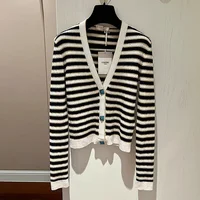 22 Autumn Runway Black White Stripe Knitted Cardigan Women V Neck Long Sleeve Single Breasted Sweater Fashion Chic Gold Line Top