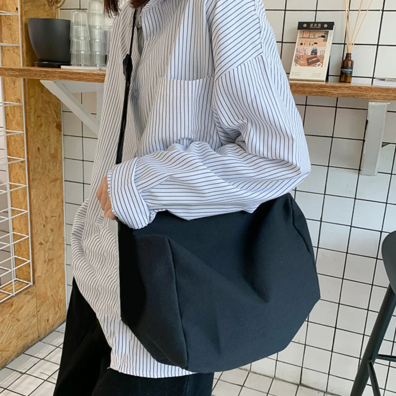 

Дизайнерская Женская сумка через плечо, модная нейлоновая Повседневная однотонная сумка через плечо для женщин, новинка 2023, простые Большие женские сумки для покупок