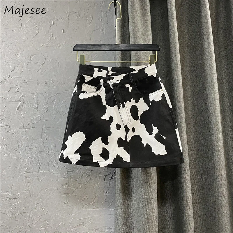 

Cow-printed Skirts Women High Waist Mini Leisure Elegant All-match Pockets Vintage College Stylish Holiday Sexy Female Faldas