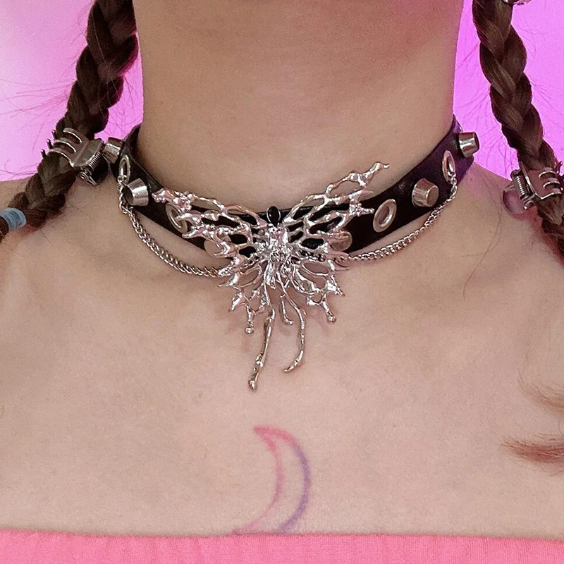 

Punk Aesthetic Leather Butterfly Choker Sexy Accessories Cool Pendant Necklace for Women Goth Necklaces Egirl Grunge Rock
