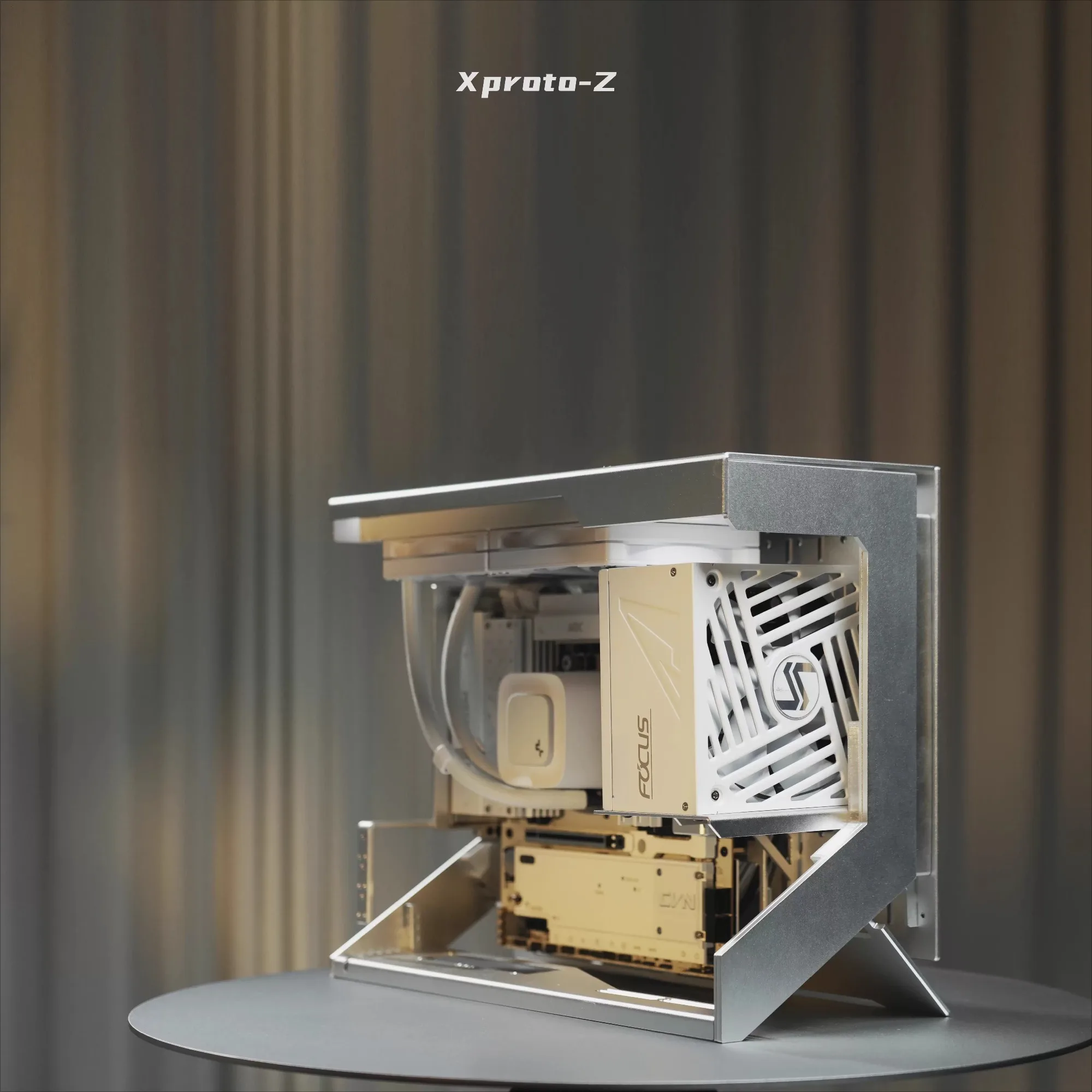 Фото [Новый продукт Xproto-Z MATX] Полностью совместимая видеокарта MATX с открытым корпусом №3