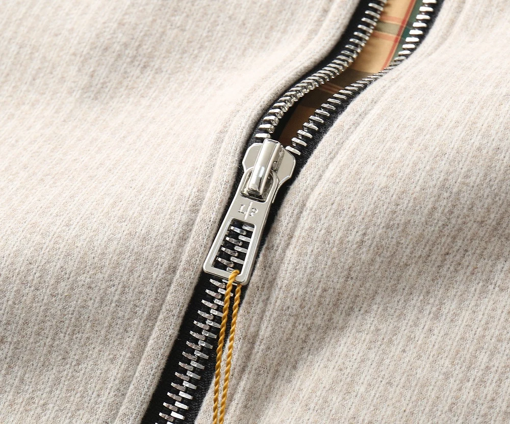 Мужской кашемировый жилет с капюшоном на осень/зиму