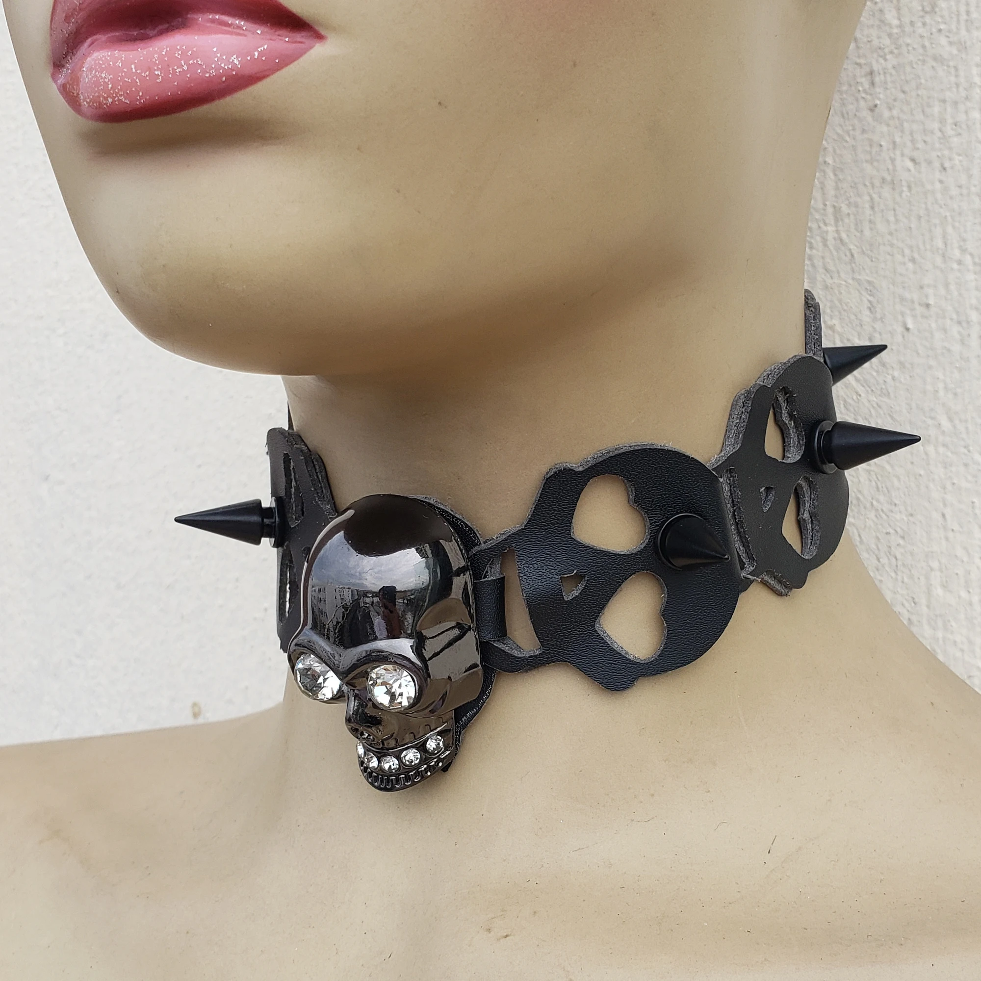 Кожаный чокер ручной работы с черепом в стиле панк для мужчин и женщин готический
