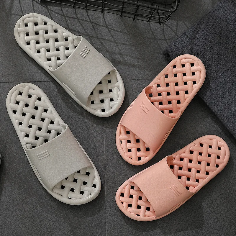 Home Slippers Woman summer Hollow out anti-slip indoor outdoor beach waterproof Water leakage soft comfy Thick bottom Sandals