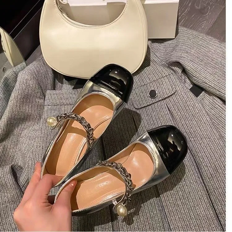 

Vintage High Heels Shoes Women Spring Patchwork Leather Heeled Shoes Sandals Summer Mary Janes Pumps With Metal Chain