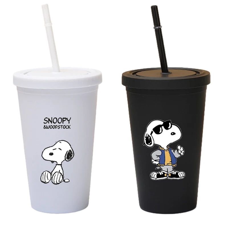 

Anime 450Ml Snoopy Fashion Plastic Coffee Cup with Lid Straw Kawaii Portable Large Capacity Milk Tea Juice Water Bottle Mug Gift