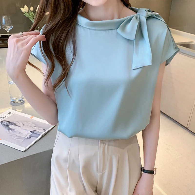

Шелковая облегающая женская блузка, атласная рубашка в Корейском стиле, летний топ с коротким рукавом, Новая Элегантная Женская одежда, 2022