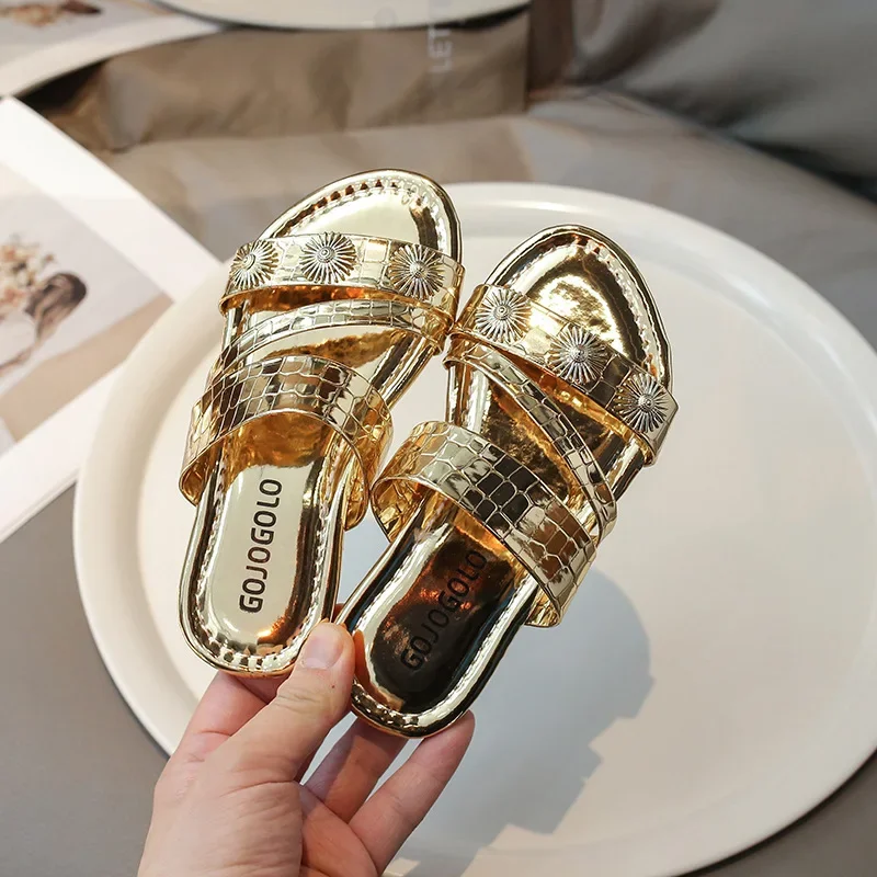 Модные уличные сандалии на плоской подошве для девочек новые летние модные