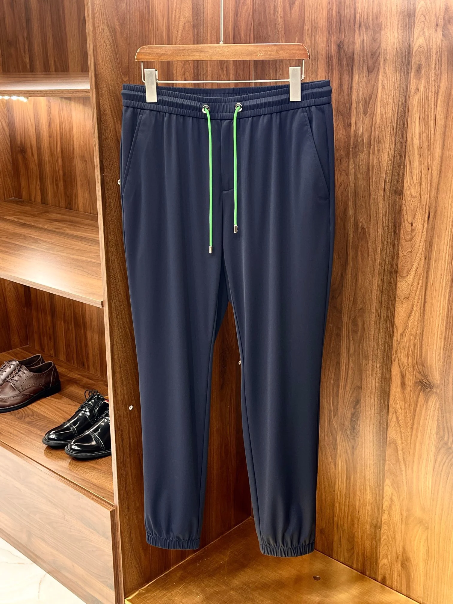 

Брюки мужские летние тонкие облегающие спортивные повседневные брюки с завязкой на щиколотке