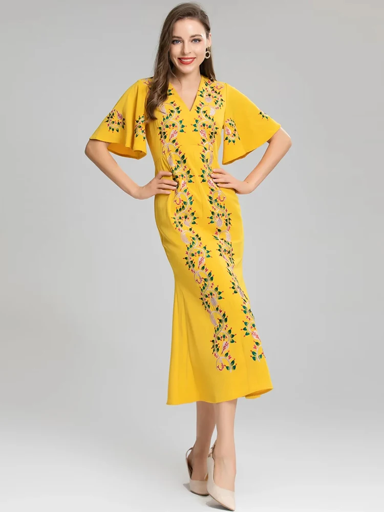 

MoaaYina Fashion Designer dress Summer Women's Dress Flare Sleeve V-Neck Vintage Embroidery Slim Party Midi Dresses