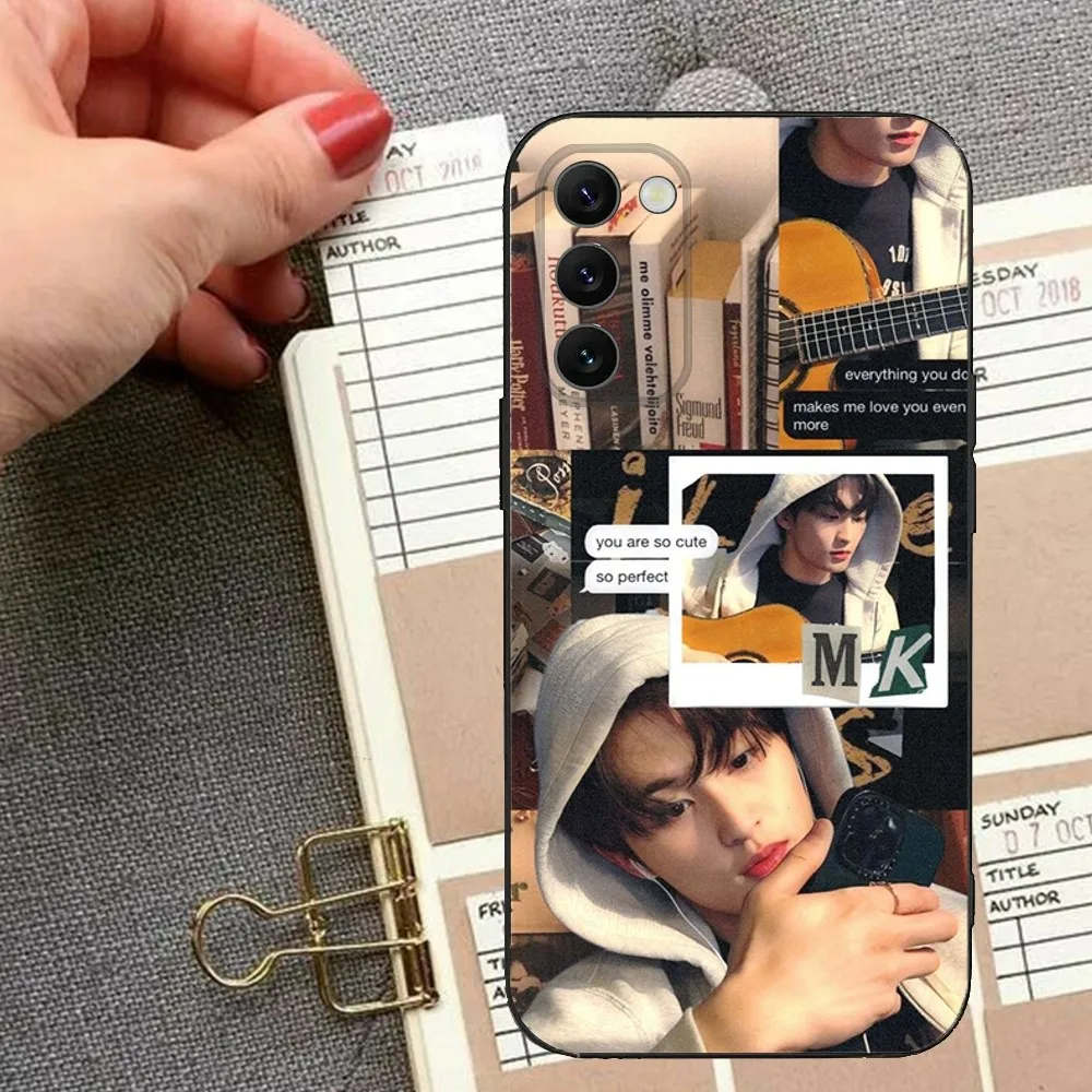 Чехол для телефона N-NCT-S Dream Lee M-Mark Samsung S24 23 22 30 21 10 9 Ultra Plus Lite FE 5G черный мягкий чехол