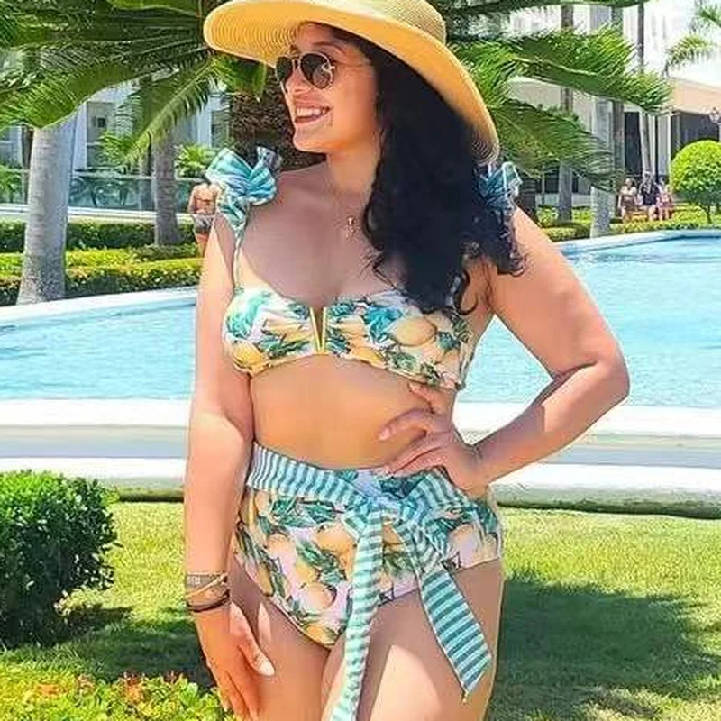 

2022 бикини с фруктовым принтом и высокой талией, купальный костюм из двух предметов, купальный костюм с оборками, купальник с v-образным вырез...