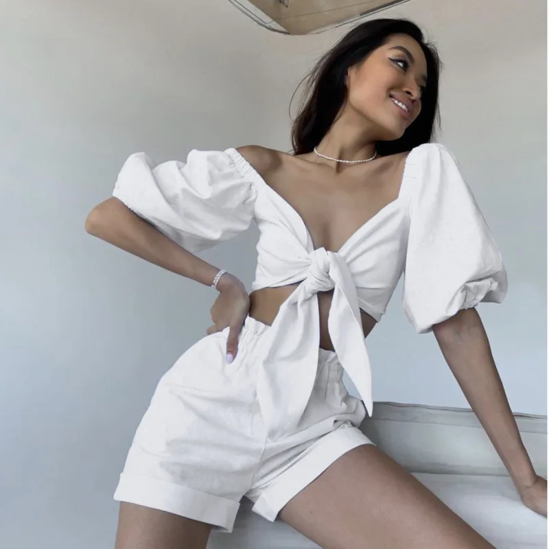 

NSHYPOI Модный женский рукав-фонарик средней длины топ с открытыми плечами широкие эластичные талии Шорты повседневные летние из двух частей