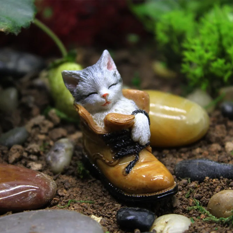 

Sleeping Cat Figurines Kitten Miniature Flowerpot Scene Small Animal Owl Dog Model Office Desk Decorative Resin Craft Home Decor