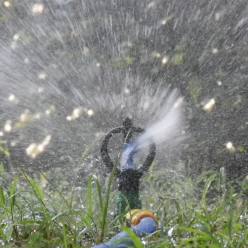 Ороситель для садовой фермы с опорой вращение на 360 градусов полив газона