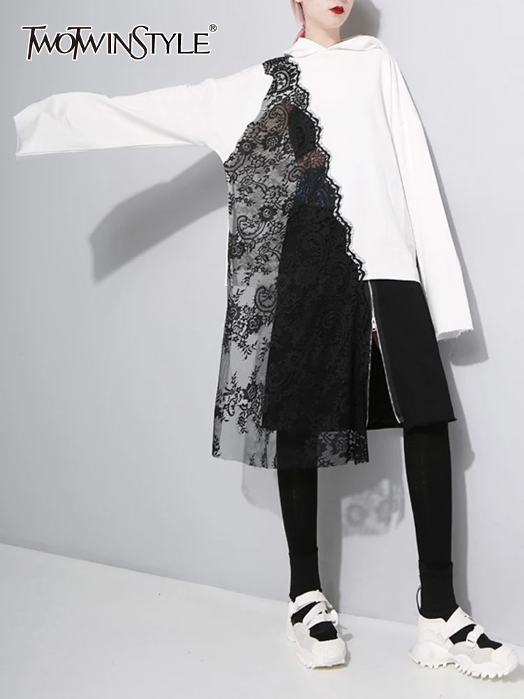 

TWOTWINSTYLE Patchwork Asymmetrical Hem Sweatshirt For Women Hooded Collar Long Sleeve Colorblock Lace Panel Sweatshirts Female