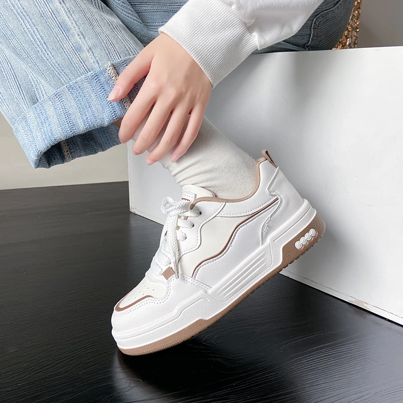 

Popular Thick Sole Little White Women's Shoes Women's Spring 2023 New Versatile Casual Network Red Board Shoes White Shoes