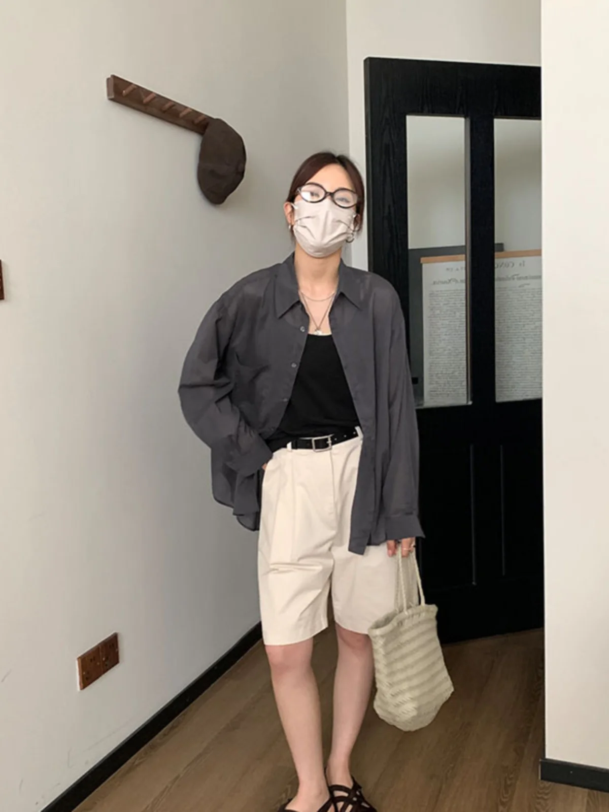 Корейская серия Темно-серые солнцезащитные рубашки Женская летняя рубашка 2024