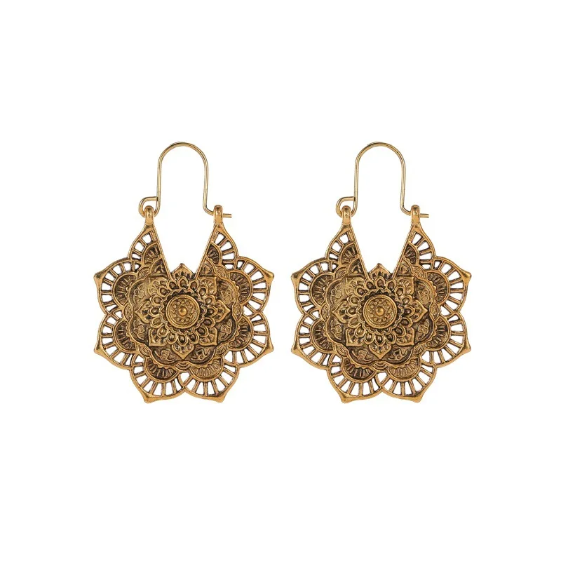 

National Wind Flower Earrings Exquisite Retro Metal Hollow Earrings For Women Bohemian Carved Aristocratic Jewelry Gift
