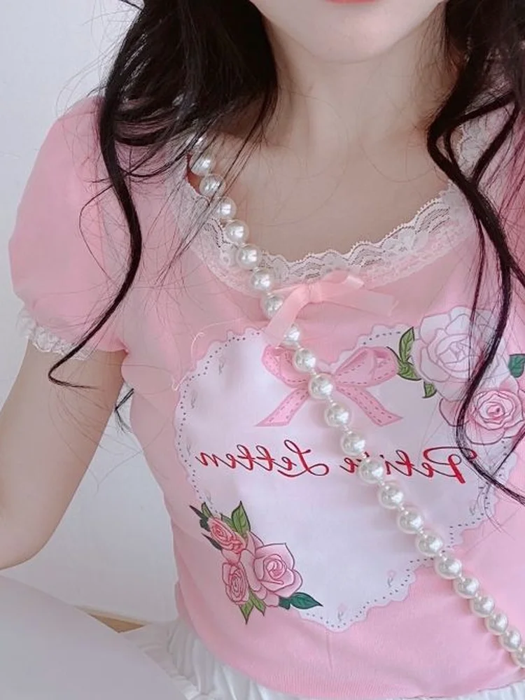 

Футболка женская с цветочным принтом, милая графическая рубашка в стиле Харадзюку, кружевной топ с нашивкой, универсальная в эстетике, Y2k, на...