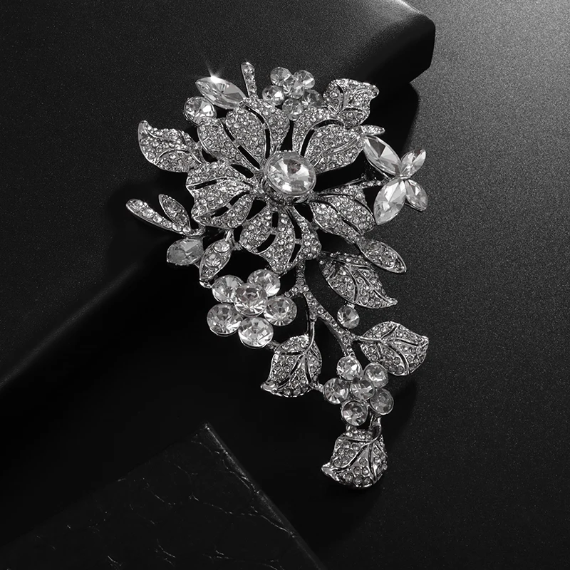 

5PCSCrystal Flower Brooches for Women Luxury Silver Color Banquet Wedding Clothing Pin Female Gift