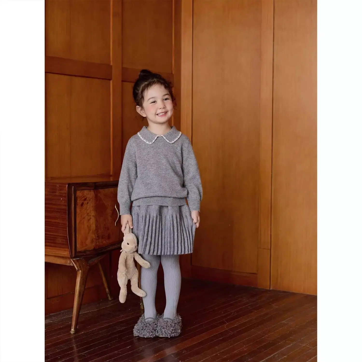 Корейская повседневная детская одежда вязаный костюм для девочек осень-зима 2023