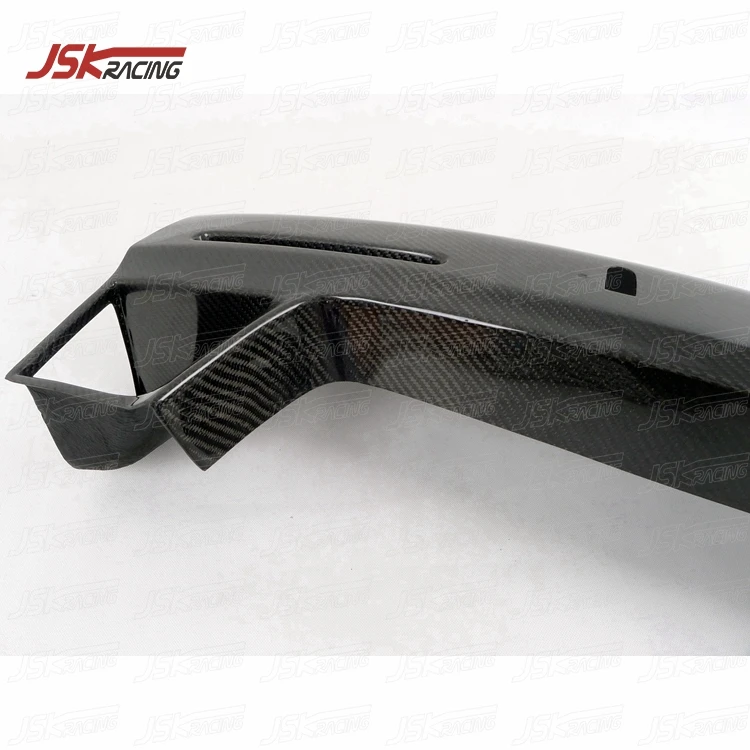 Фото Накладка на передний бампер WALD STYLE из карбона для NISSAN R35 GTR 2008-2011 №4