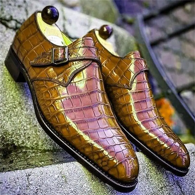 

2022 New Monk Shoes Men Shoes PU Brown Classic Wedding Party Crocodile Buckle Fashion Dress Shoes Zapatillas Hombre KP793