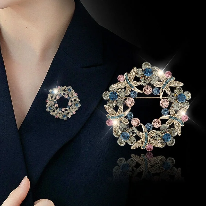 

Luxury Women Girls Twist Exquisite Temperament Wreath Brooches Shiny Rhinestone Brooch Pins Elegant Inlaid Zircon Accessories