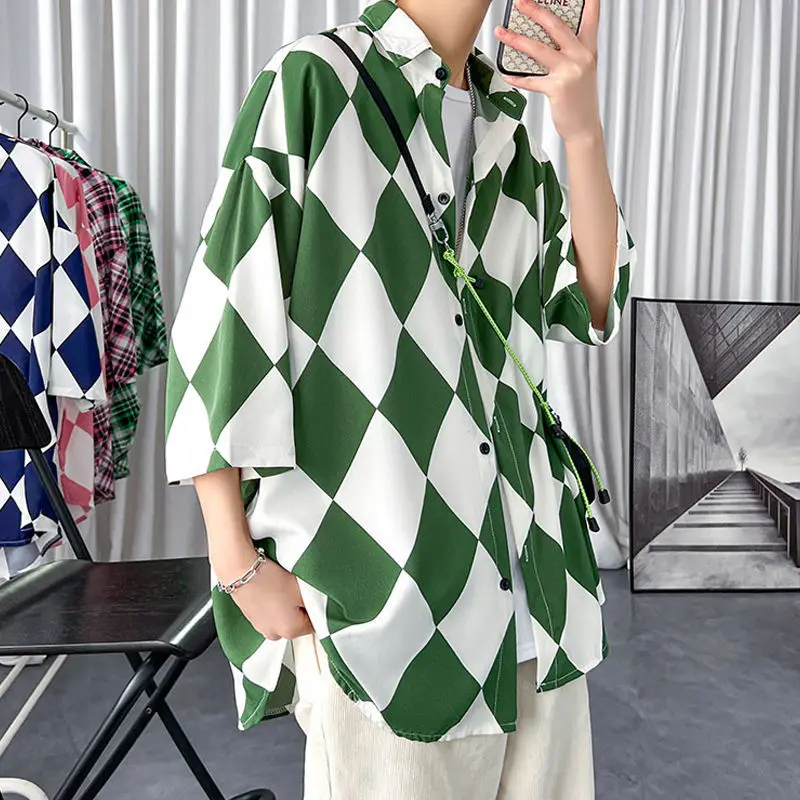 Рубашка мужская в клетку повседневная с заостренным воротником и бриллиантами