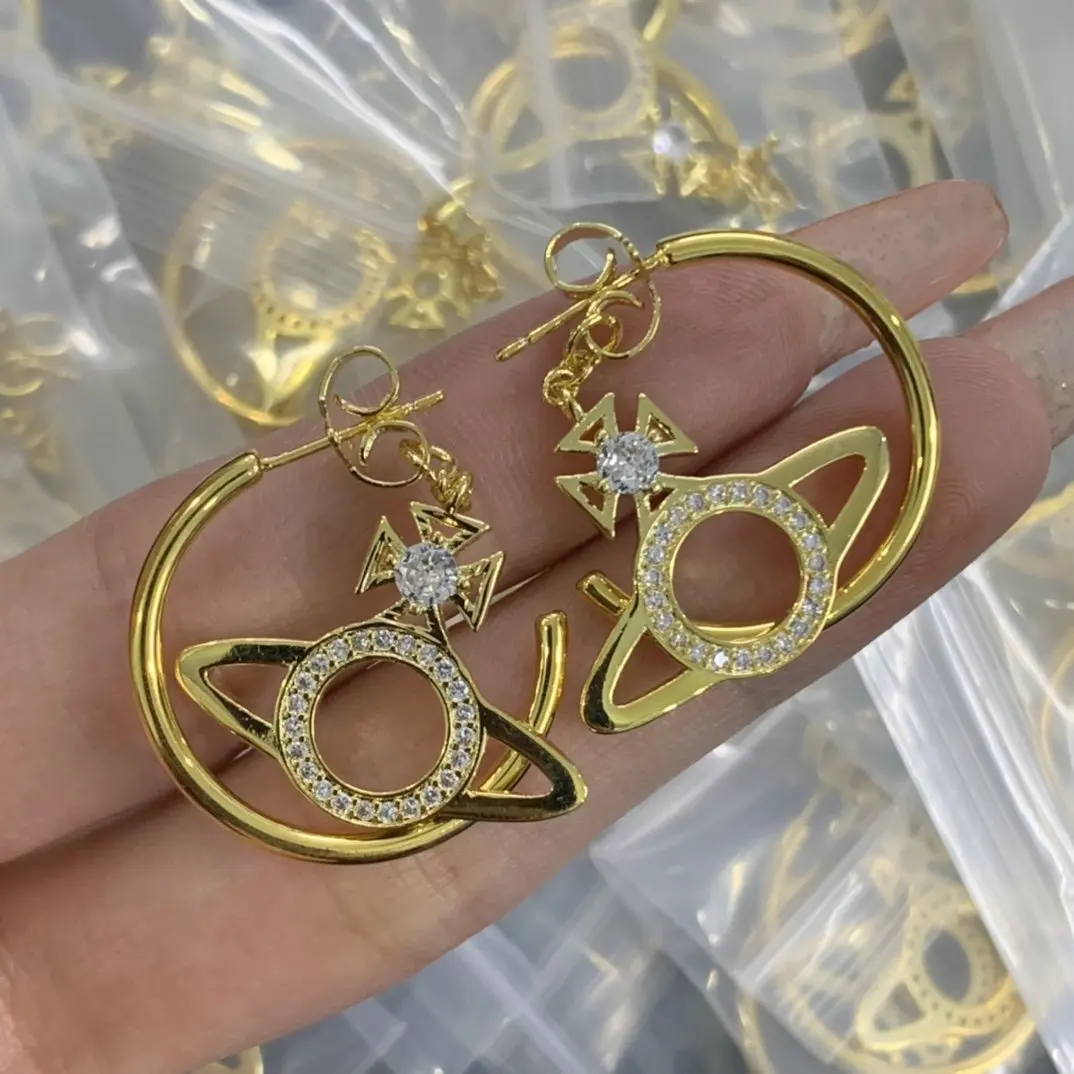 Шипы 2024 S925 VIVI: шикарный аксессуар модный дизайн Непревзойденная цена