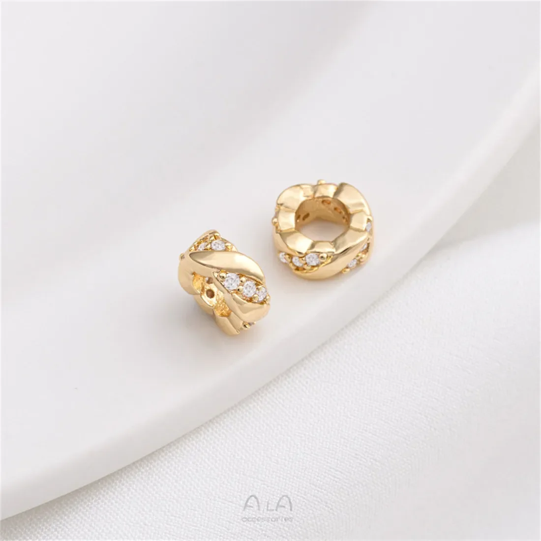 Позолоченная 14-каратная макропористая бусина из циркона разделительная