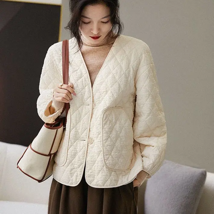 Women's coat 2022 autumn winter new Elegant temperament Ladies V-neck Lightweight Foldable Female Parkas Jacket