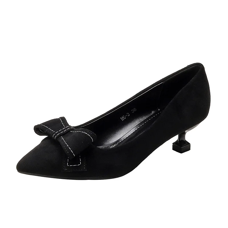 

Туфли-лодочки женские на шпильке 7 см с острым носком и бантом-бабочкой