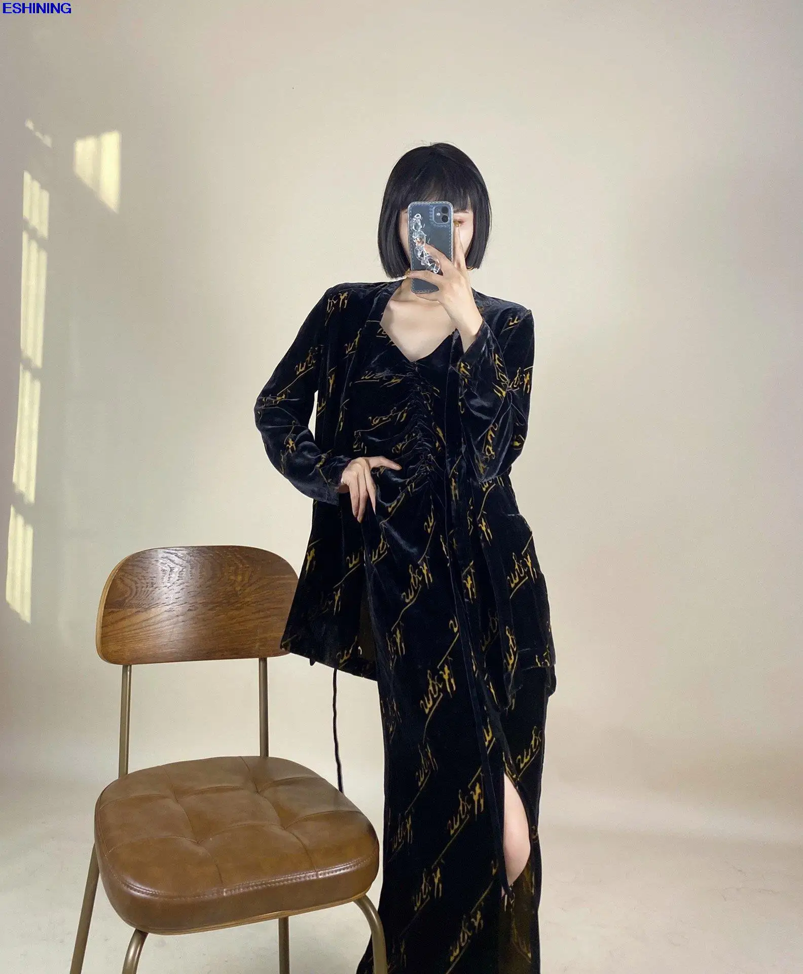 

2022 Really thick black velvet coat blazer spring career women coat