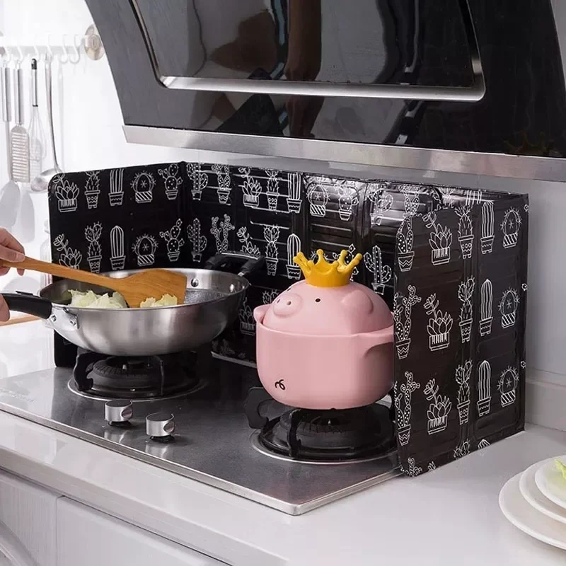 

2PCS/SET Fireproof Kitchen Oil Baffle Cooking Tools Kitchen Accessories Gadgets Foldable Aluminum Foil Baffle Home Supplies