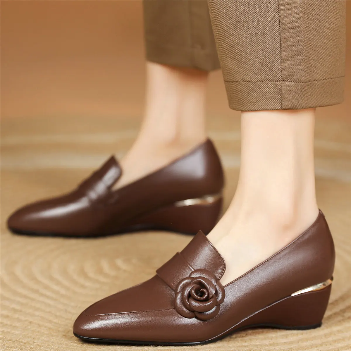 Wedges Oxfords Shoes Women Genuine Leather Med Heels Platform Pumps Shoes Female Flowers Round Toe Fashion Sneakers Casual Shoes